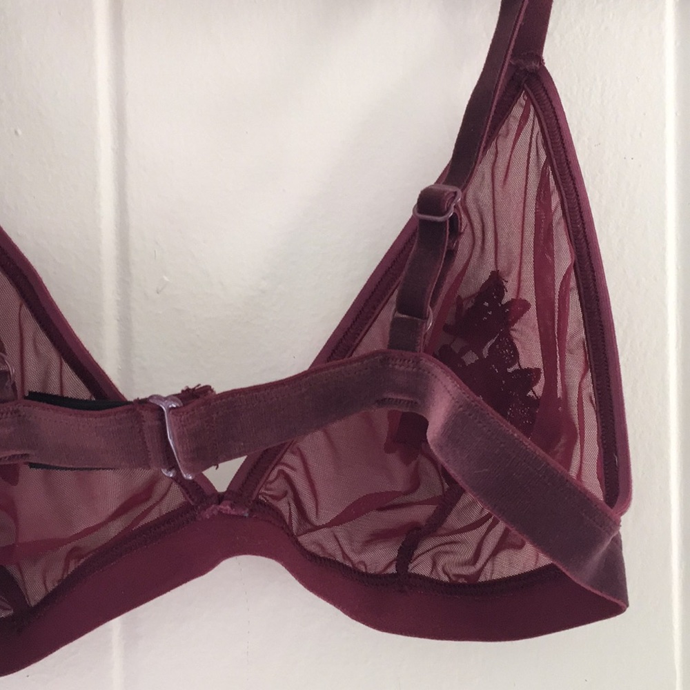 FREE PRESS - Picture 2 of 7